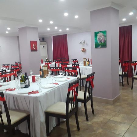 City Hotel Uszty-Kamenogorszk Kültér fotó
