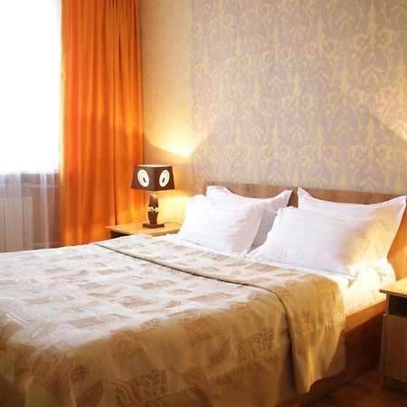 City Hotel Uszty-Kamenogorszk Kültér fotó