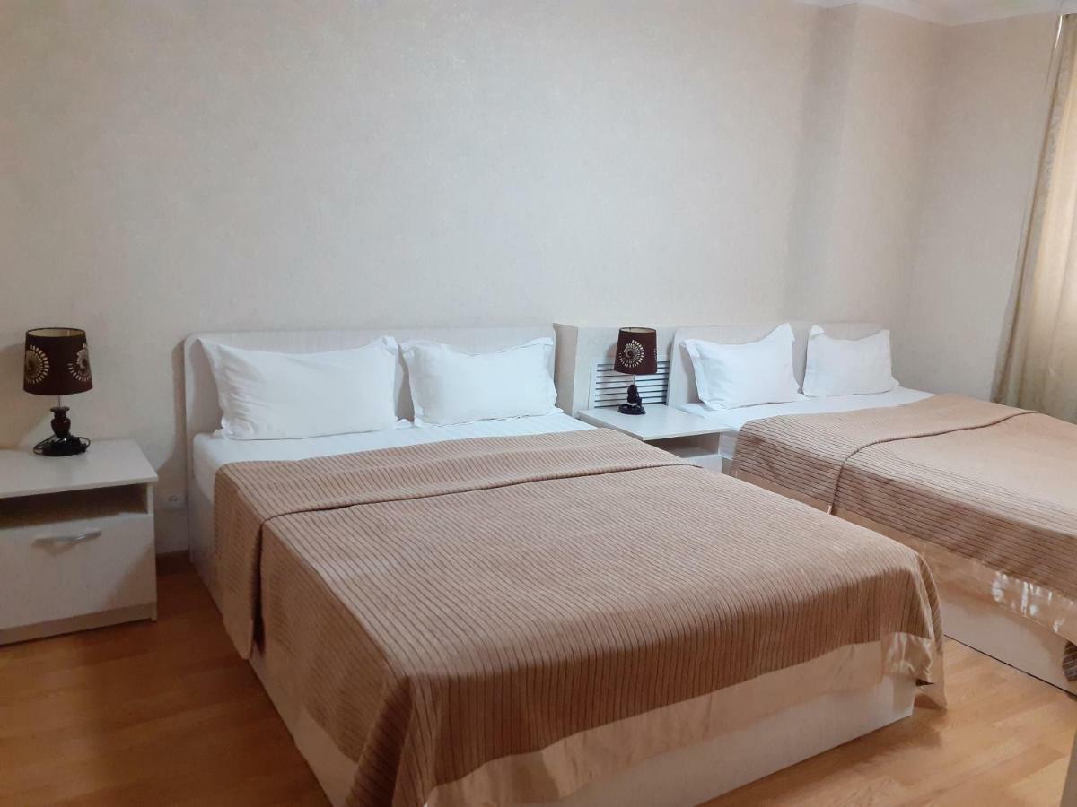 City Hotel Uszty-Kamenogorszk Kültér fotó