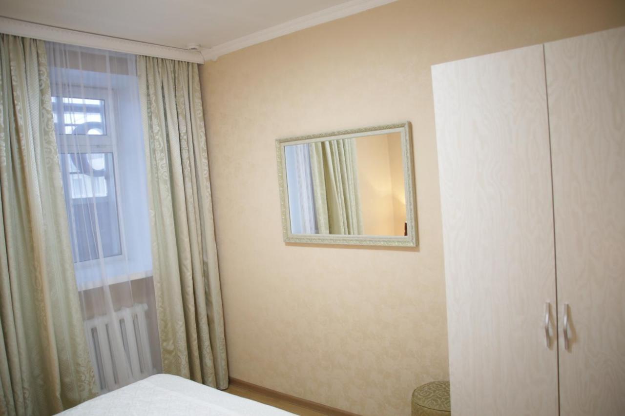 City Hotel Uszty-Kamenogorszk Kültér fotó