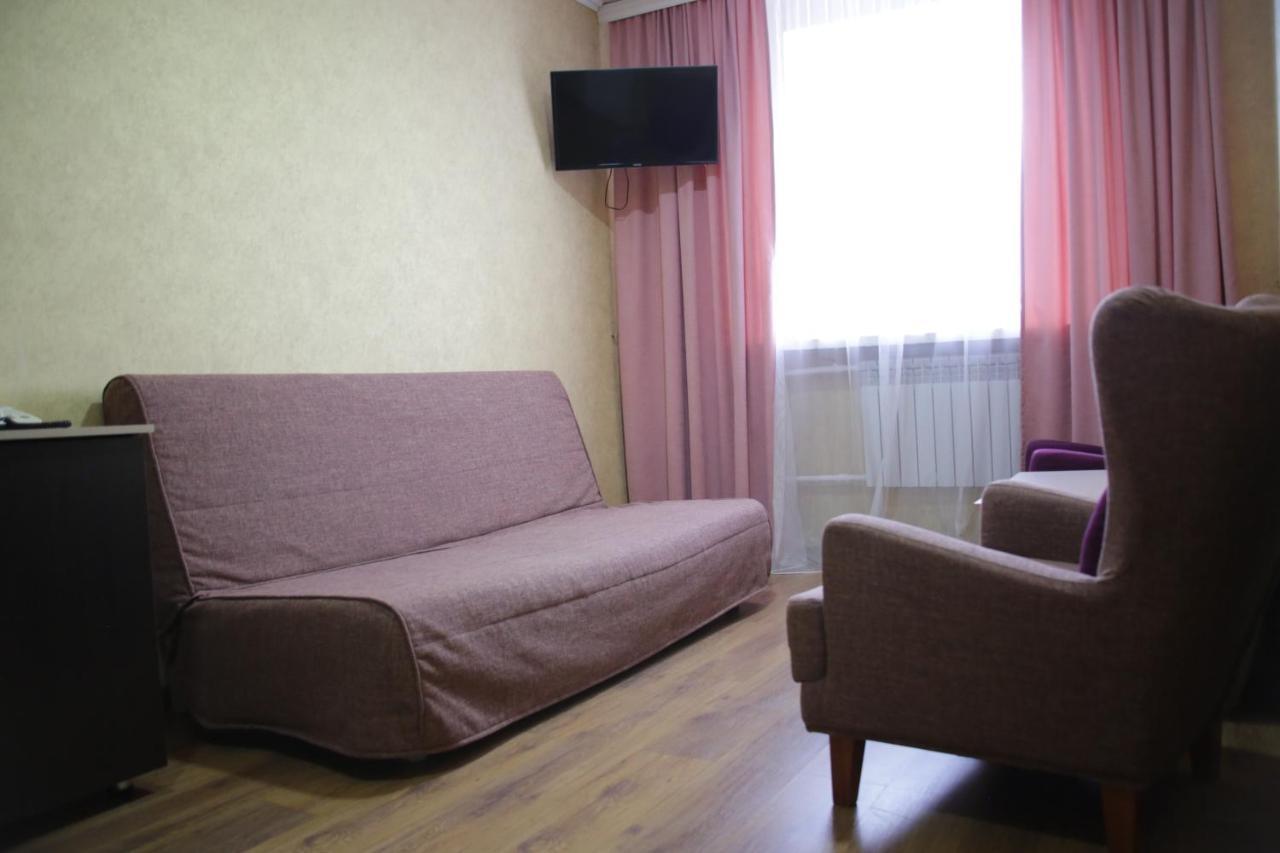 City Hotel Uszty-Kamenogorszk Kültér fotó
